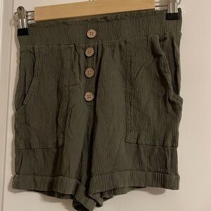 Green Shorts XS